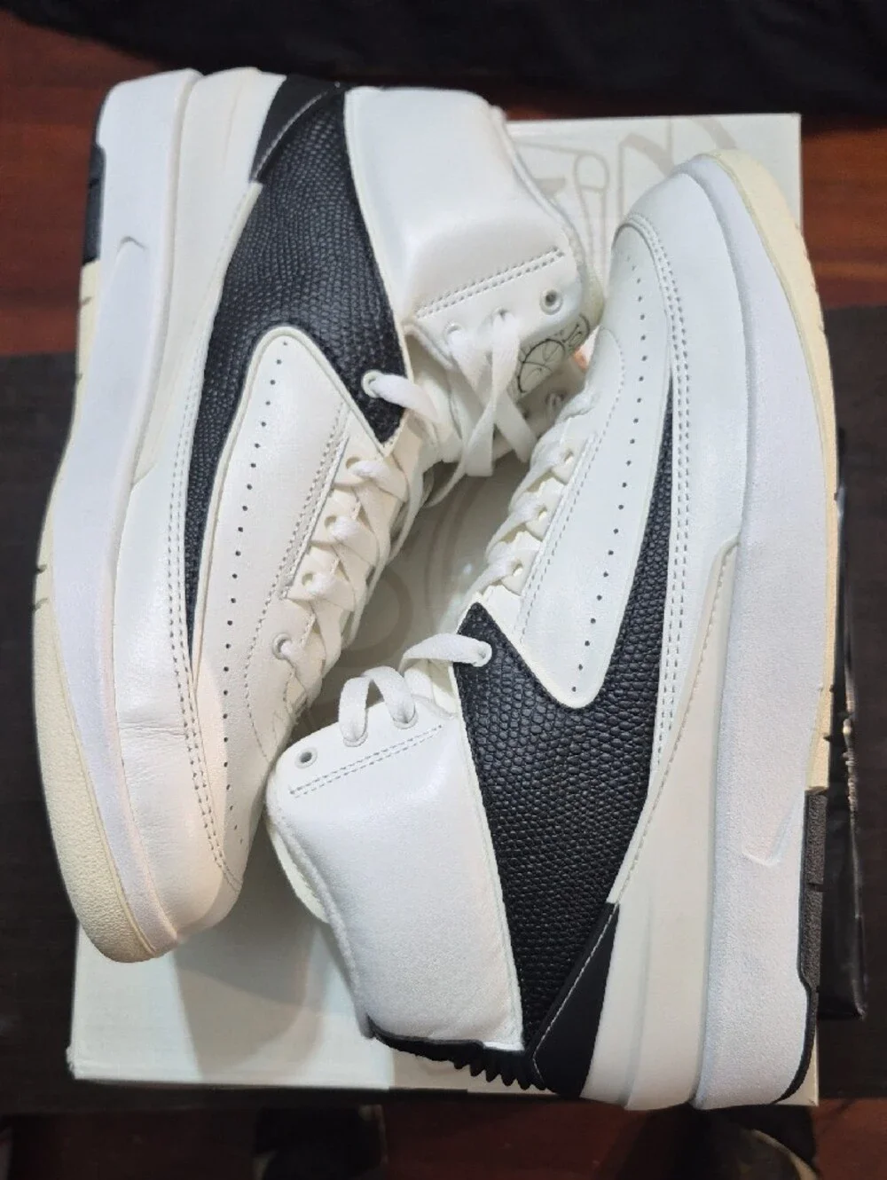 Air Jordan 2 Retro 'Sail Black' (2024) W11/M9.5 New W/OG Box